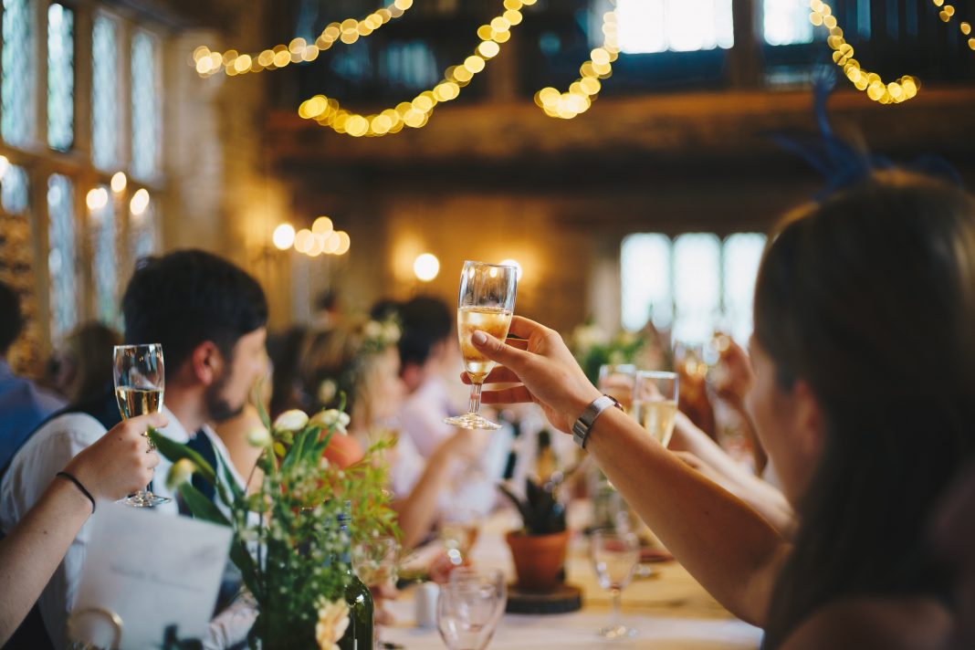 5 Idei de surprize nunta pentru invitati