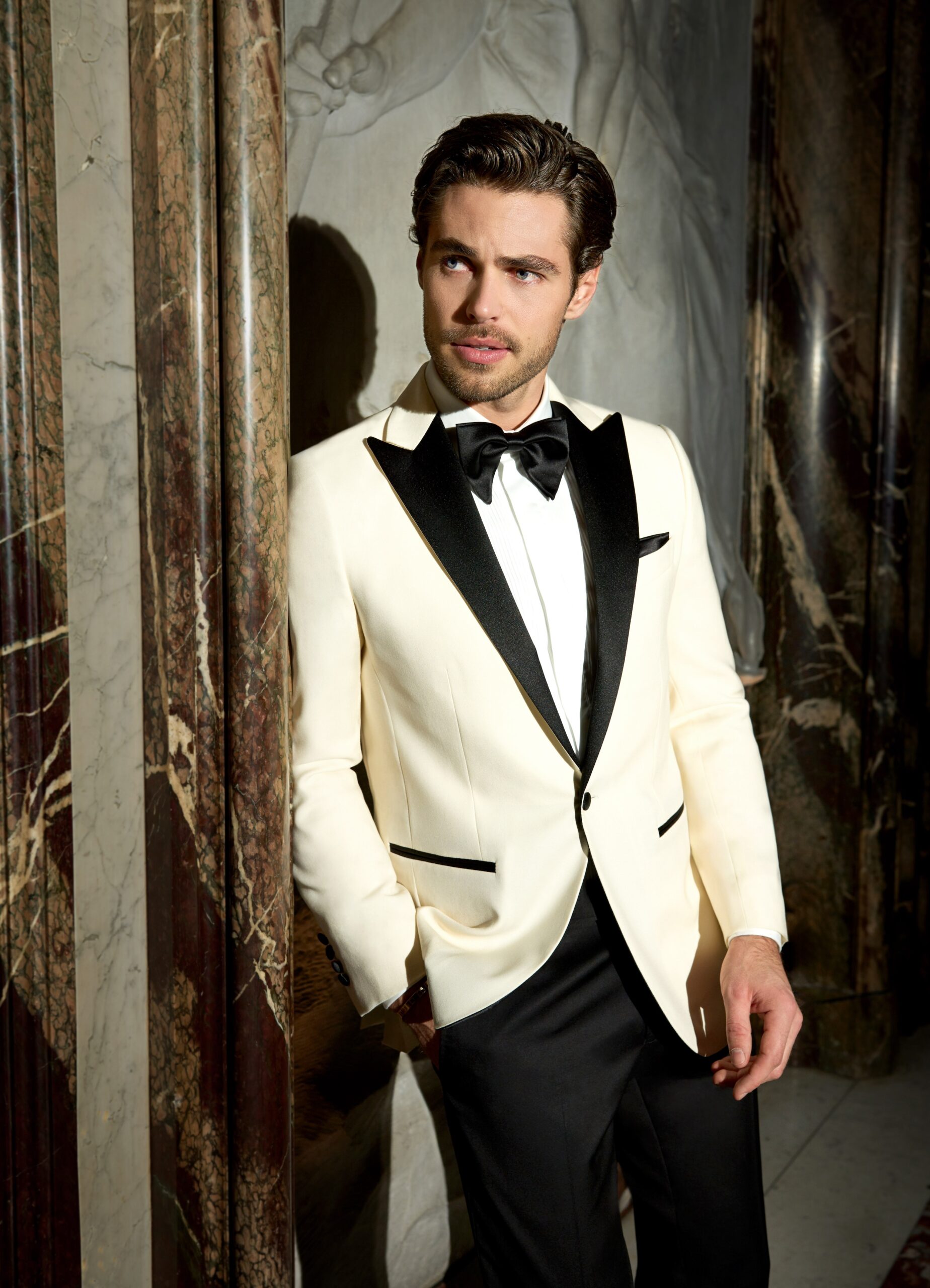 costum de ceremonie, costum mire, tinuta ceremonie, tinuta mire, costum nunta, costum cununie, revista nunta, tudor personal tailor, tudor